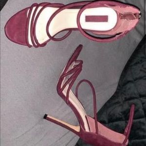 Forever 21 Burgundy heels size 6.5 only worn once